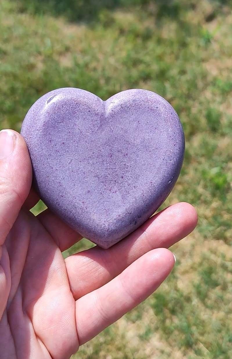 savon coloré avec du pigment violet valensole le champ des couleurs